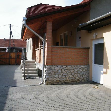 Pál utcai Apartman Miskolc Bagian luar foto